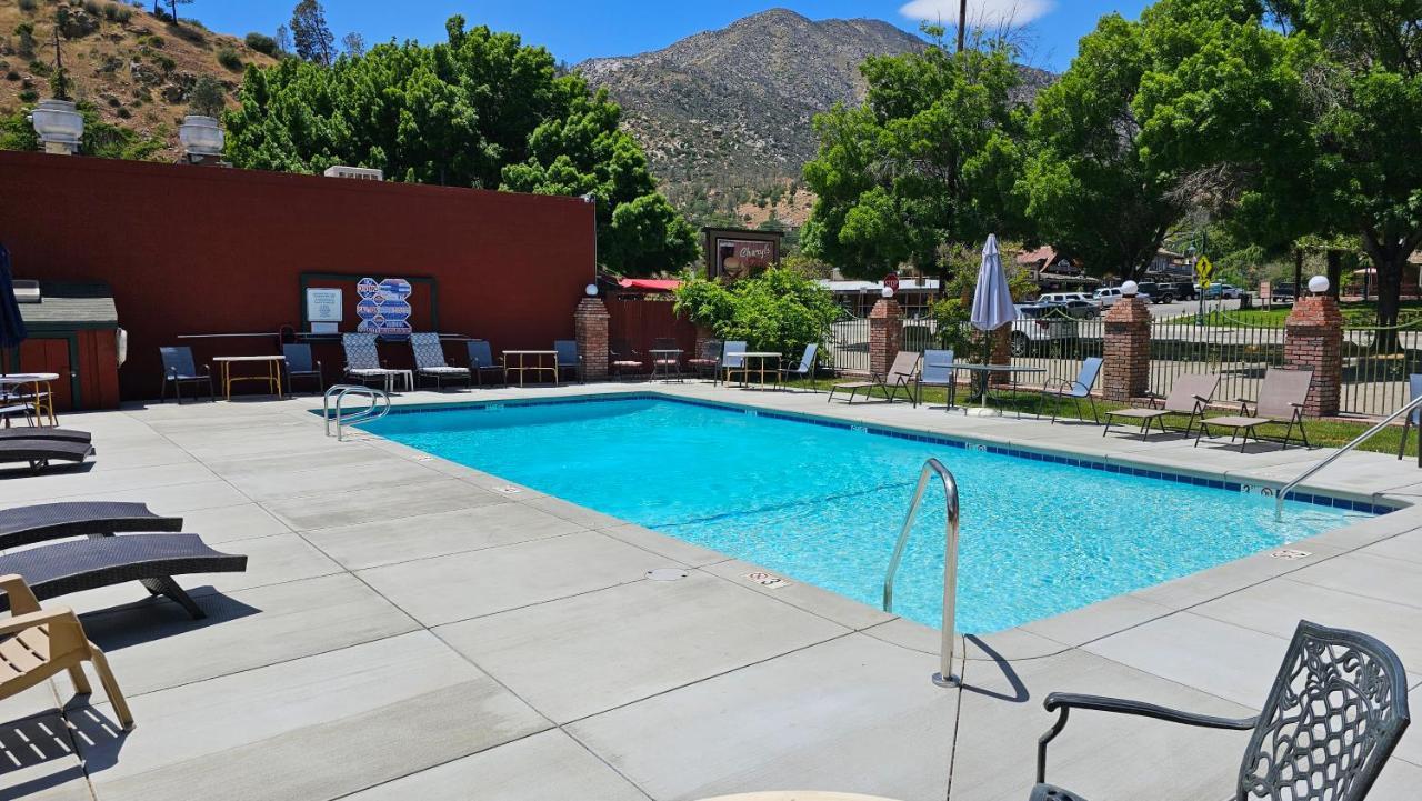 Kernville Inn ภายนอก รูปภาพ
