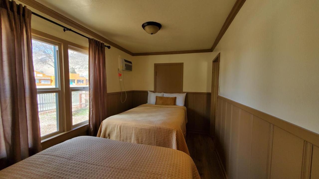 Kernville Inn ภายนอก รูปภาพ
