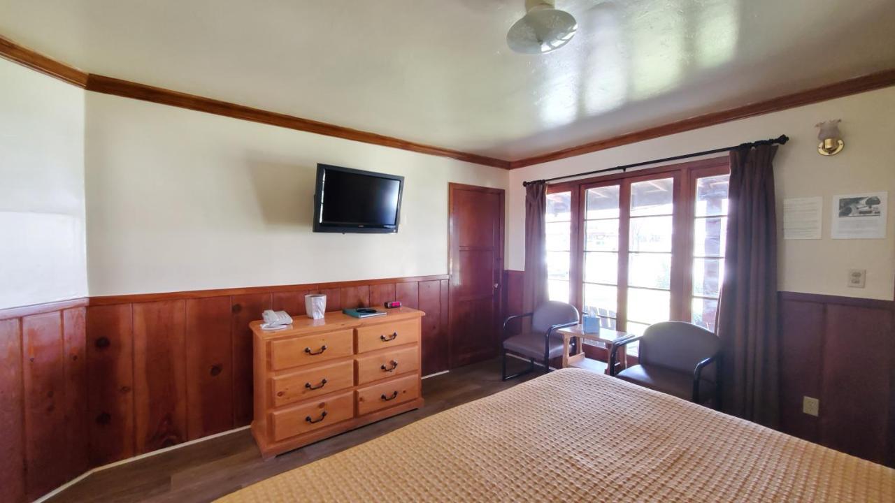 Kernville Inn ภายนอก รูปภาพ